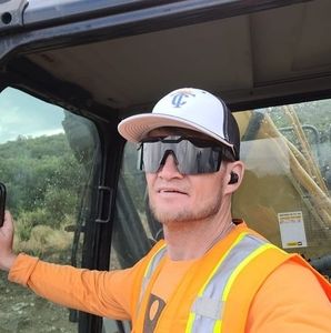 Meet your Posher, Troy